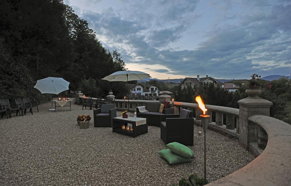 Hotel Restaurant Le Chalet Cortaillod Dış mekan fotoğraf